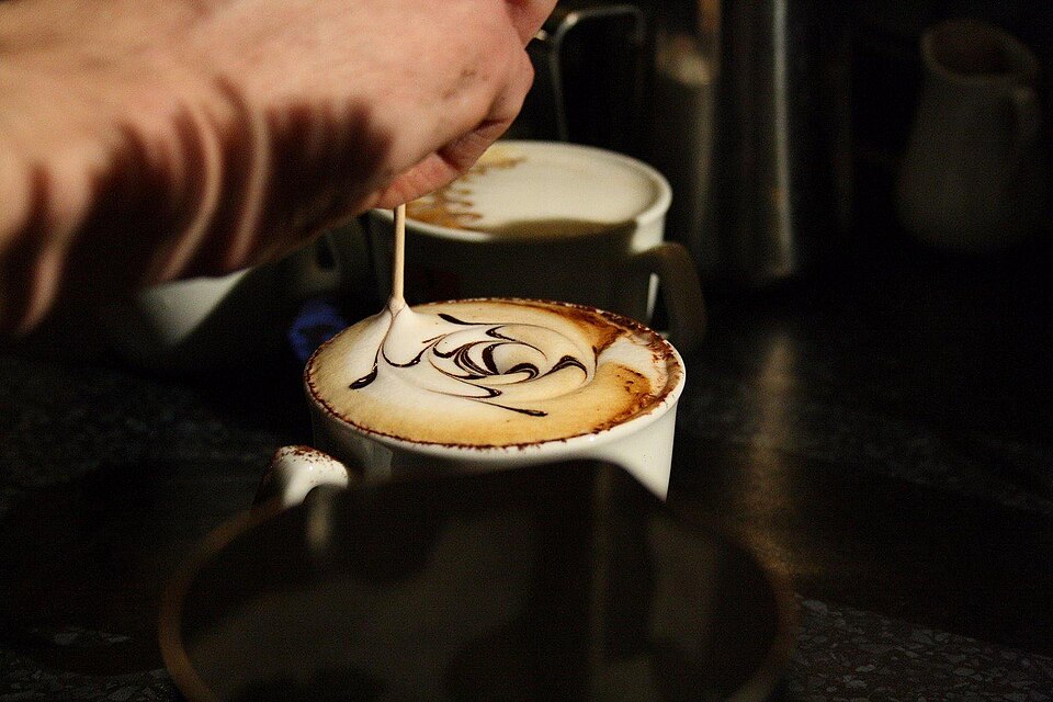 Teknik Latte Art untuk Barista Pemula